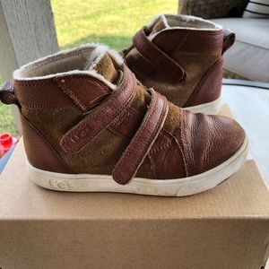 Ugg leather sneaker size 12